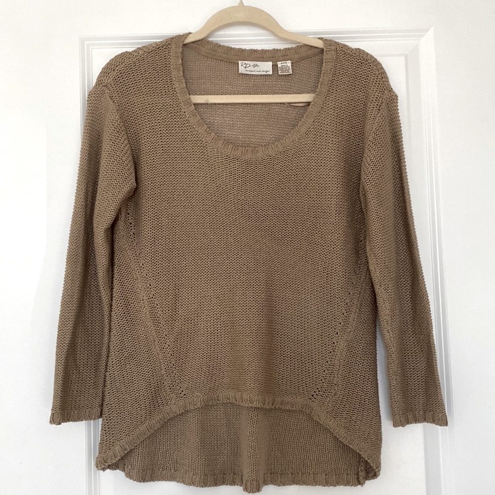 3/4 length neutral sweater